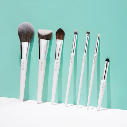 Fillimilli Point Eyeliner Brush 514 - Shop K-Beauty in Australia