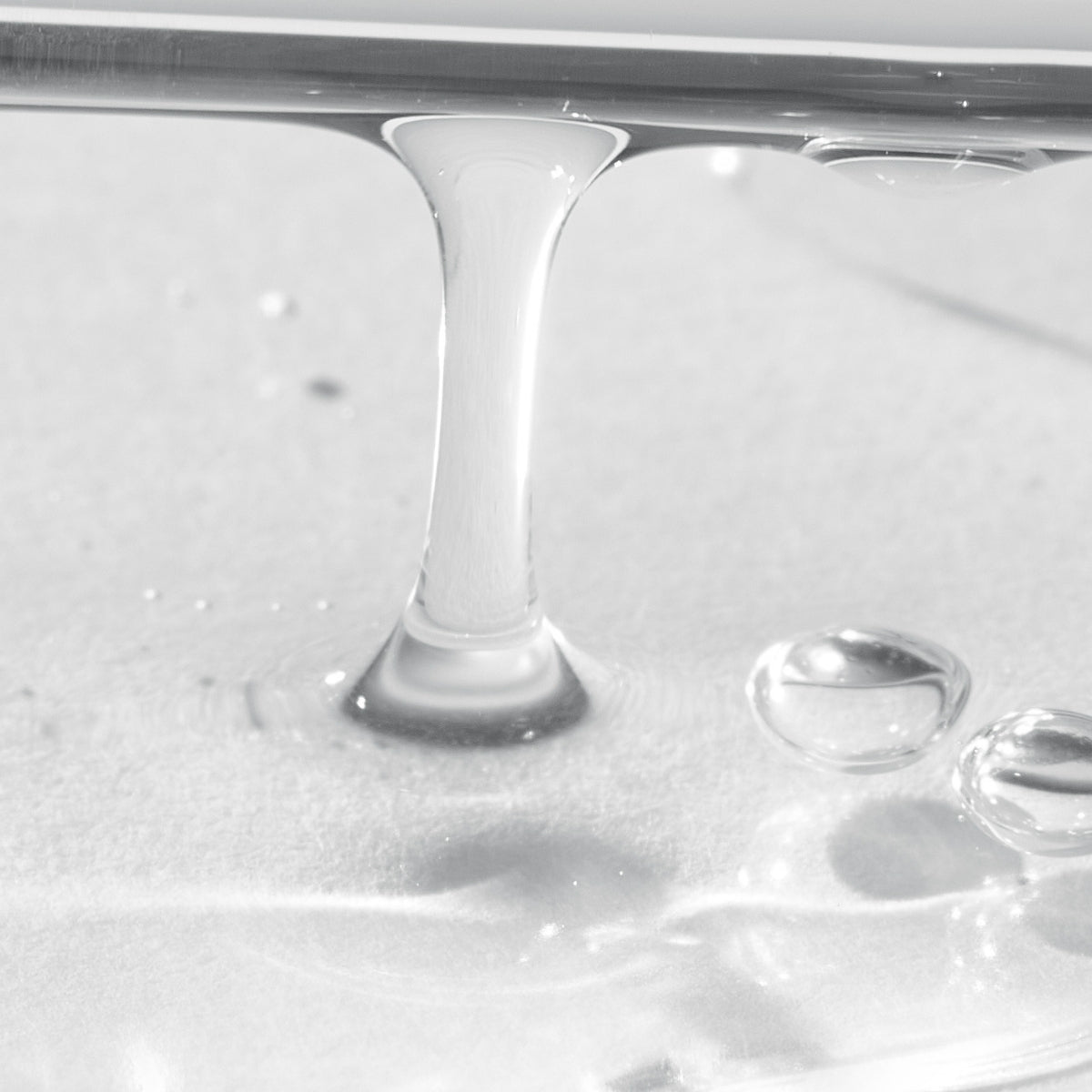 JM Solution Skin Boost Snail 97 Serum 30Ml - Bulk buy at Pharmacoo K-Beauty Wholesale