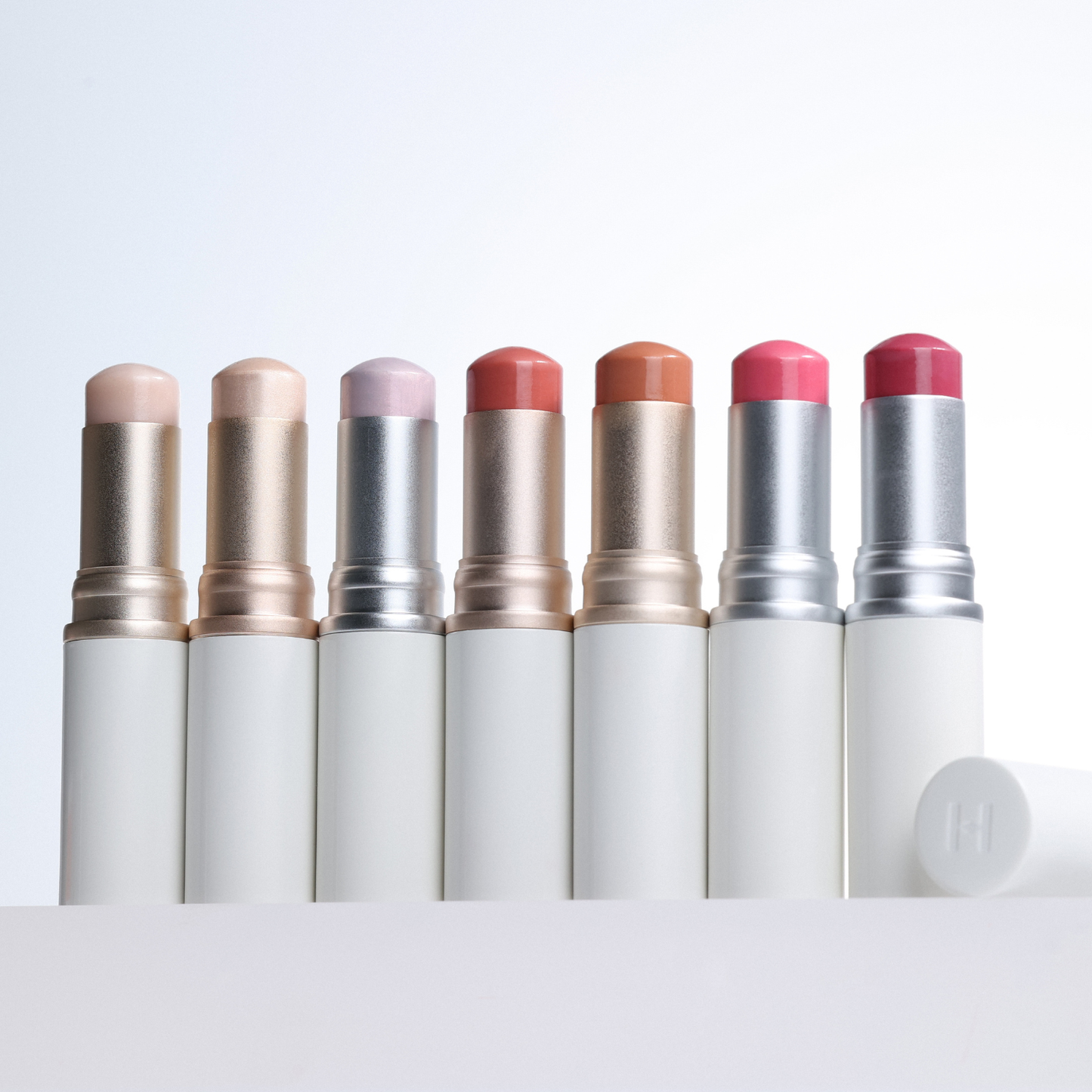 True Dimension Radiance Balm (7 shades)