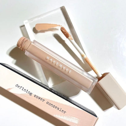 WAKEMAKE - Defining Cover Concealer | La Cosmetique