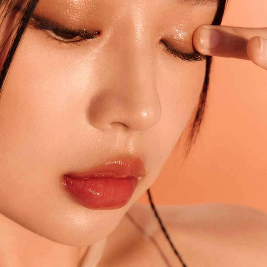 Peripera All Take Mood Like Palette eyeshadow palette with neutral and warm shades in rectangular packaging