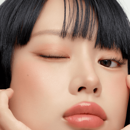 Peripera All Take Mood Eyeshadow Palette with multiple shades in a sleek compact for versatile eye makeup looks.