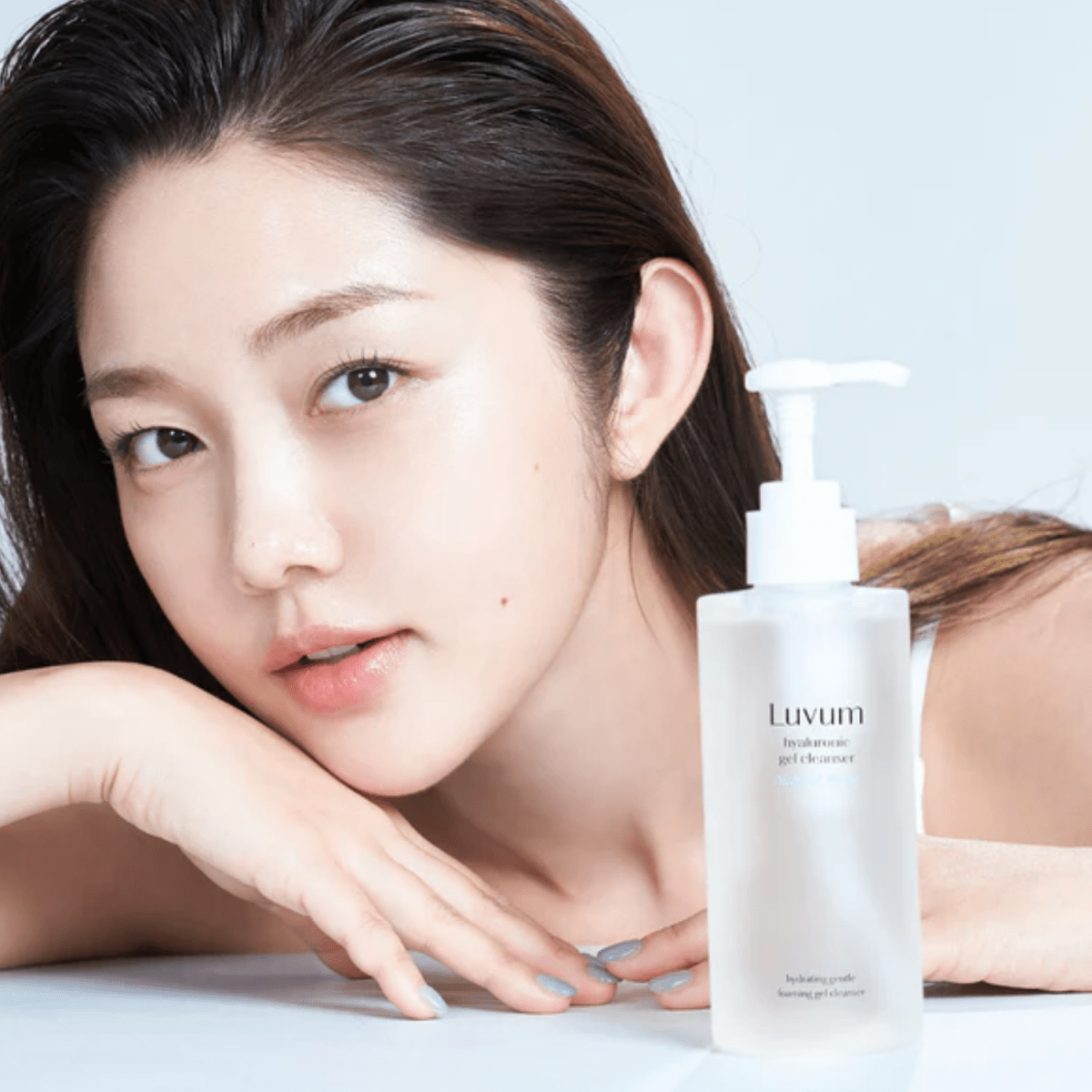 Luvum Bamboo Hyaluronic Moisture Gel Cleanser 200ml | La Cosmetique