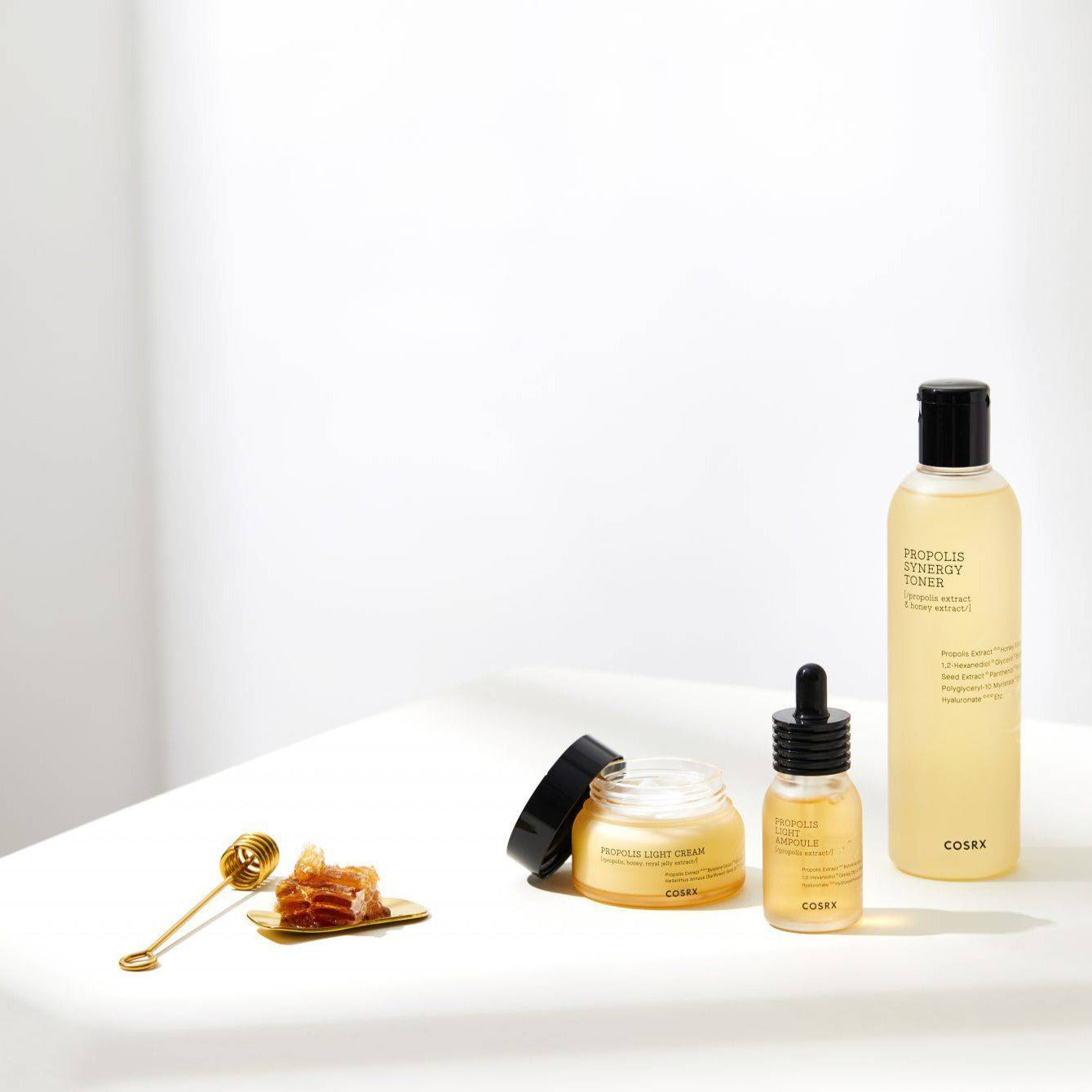 COSRXFull Fit Propolis Light Ampoule 30ml  - Pharmacoo K-beauty Wholesale