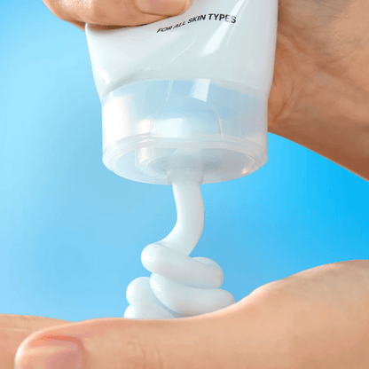 Torriden DIVE-IN Low Molecular Hyaluronic Acid Cleansing Foam [150ml] | La Cosmetique